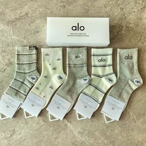 Alo Yoga Socks 5 Pack
